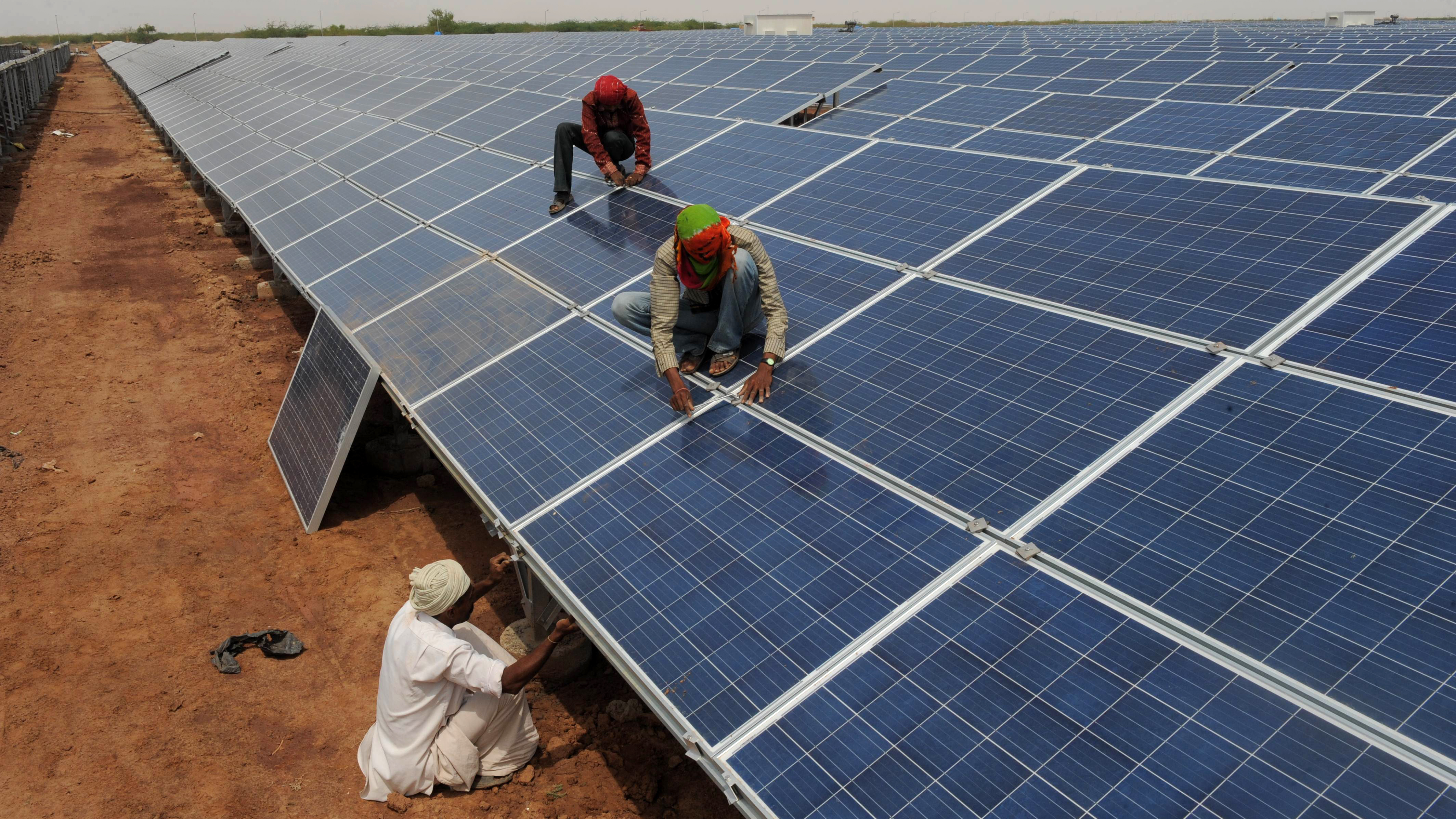 India launches the largest solar plant in the world